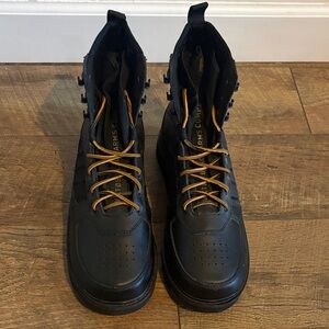 Viktos 1911 boots Black 1st Gen Discontinued Size 10